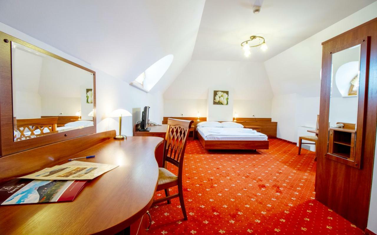 Hotel Stary Mlyn Koziegłowy المظهر الخارجي الصورة