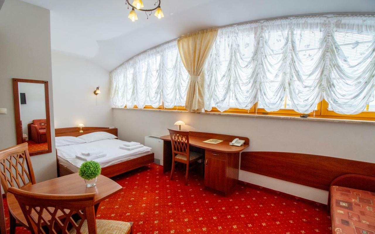 Hotel Stary Mlyn Koziegłowy المظهر الخارجي الصورة